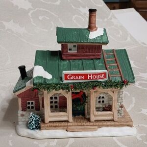 Downhome‎ Christmas Village Vintage 1994 Grain House Lighted Handpaint Porcelain